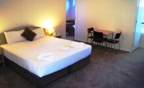 Parkdale Motor Inn Room photo